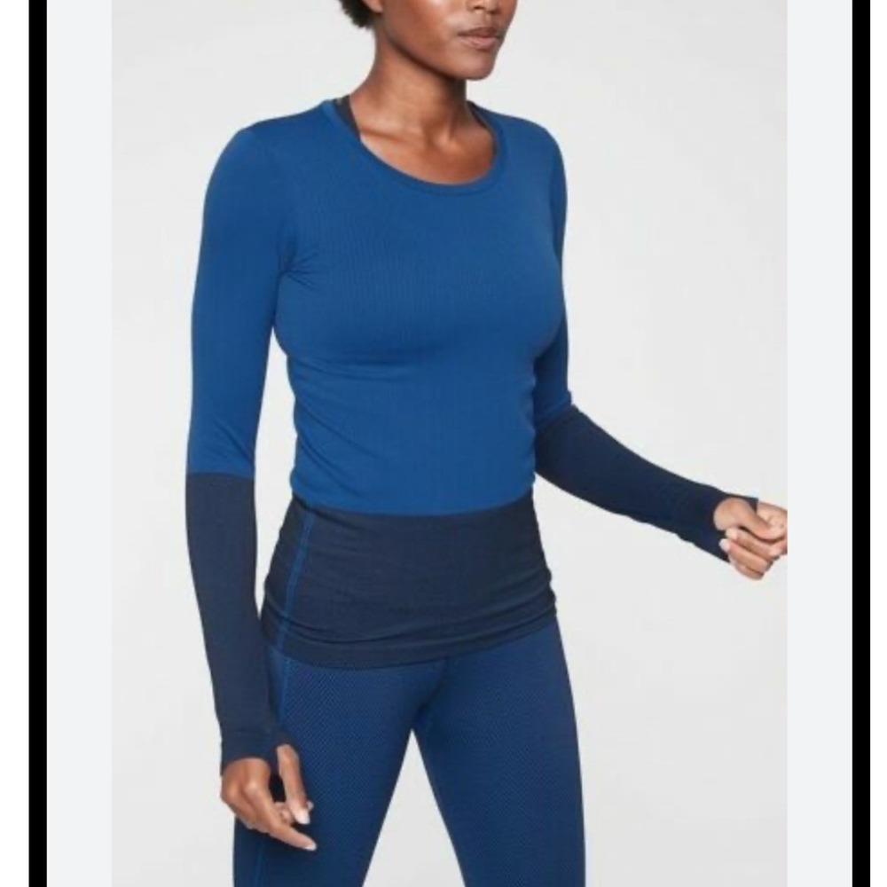 Athleta Flurry Colorblock Base Layer Top Blue Navy Peacock 354423 Womens Medium